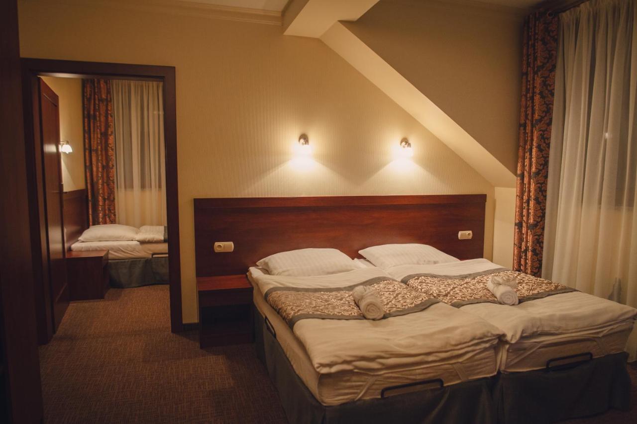 Nad Borkiem Hotel Kosarzyn  Eksteriør billede