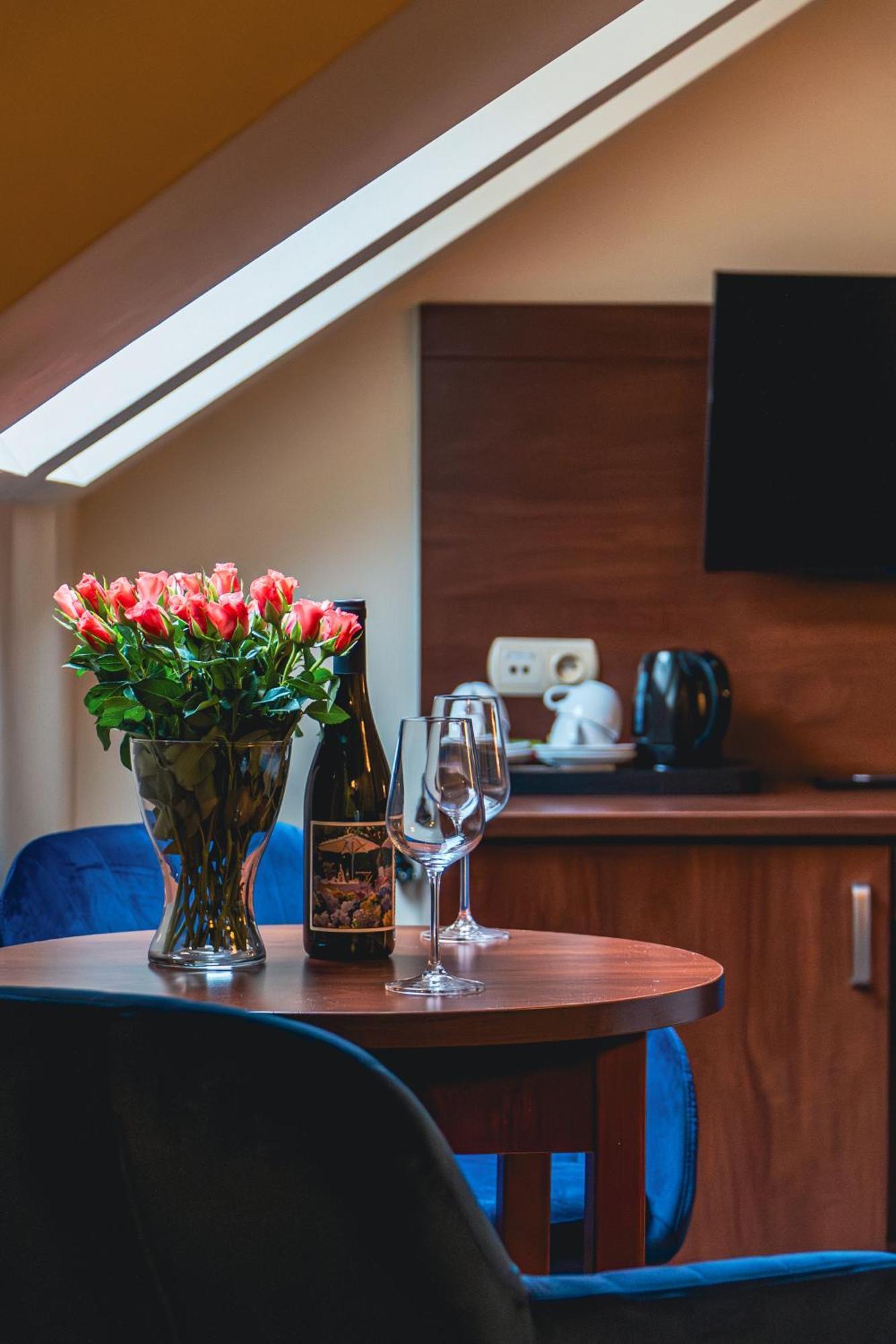 Nad Borkiem Hotel Kosarzyn  Eksteriør billede