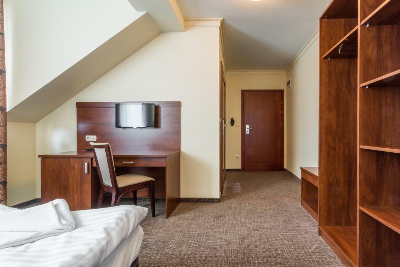 Nad Borkiem Hotel Kosarzyn  Eksteriør billede